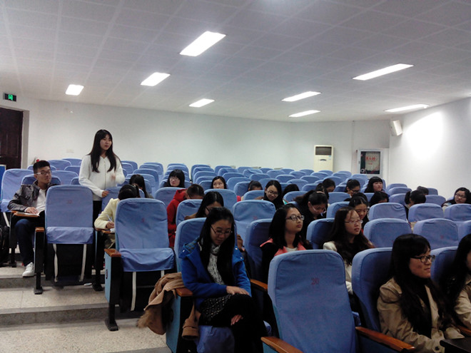 点滴做起，助人为乐--记91社区
道德大讲堂活动