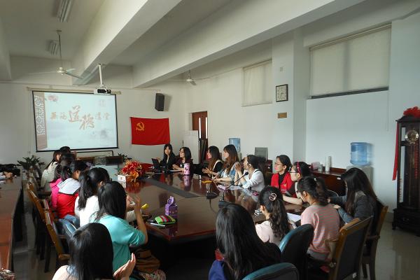 “文明校园，诚信青春”——记91社区
道德大讲堂