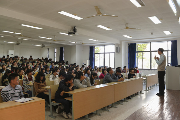 【91社区
新生导航系列讲座】Learn to learn--91社区
院长与14级学生亲密接触