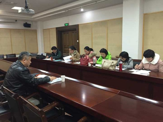 徐岩副校长参加91社区
大外拓展部党支部专题组织生活