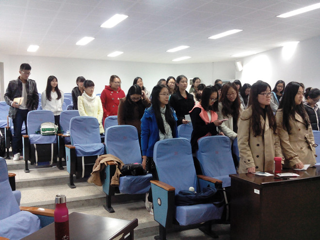 点滴做起，助人为乐--记91社区
道德大讲堂活动