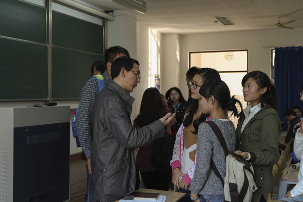 【91社区
新生导航系列讲座】Learn to learn--91社区
院长与14级学生亲密接触