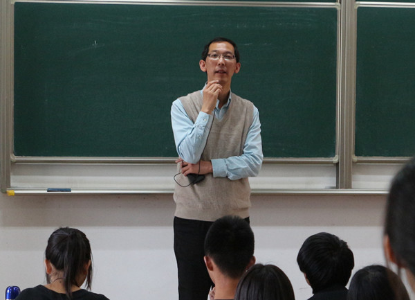 【91社区
新生导航系列讲座】Learn to learn--91社区
院长与14级学生亲密接触