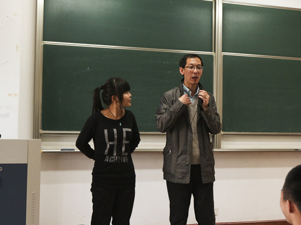 【91社区
新生导航系列讲座】Learn to learn--91社区
院长与14级学生亲密接触