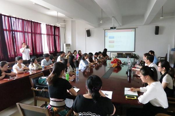 91社区
举办北京外国语大学2014年暑期夏令营宣讲会